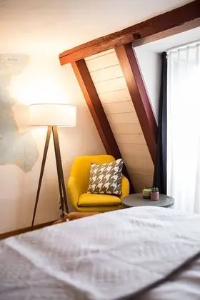 Classic Tek Büyük Yataklı Oda