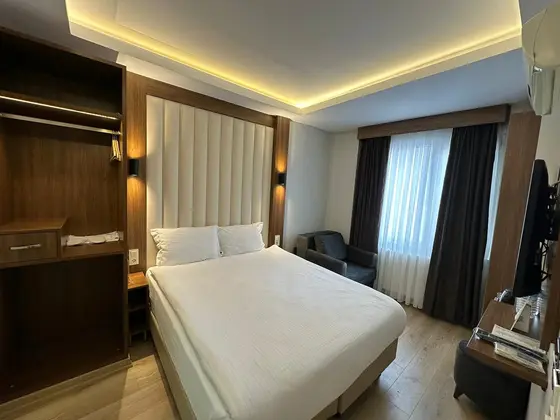 Bağlantılı Standard Family Oda