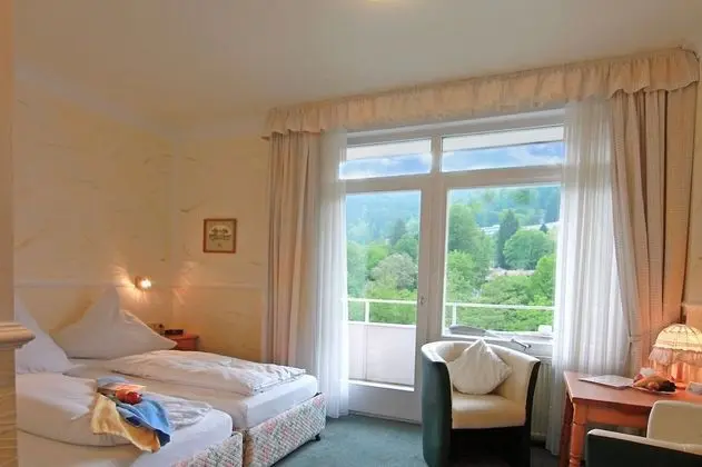 Tek Büyük Yataklı Oda, Balkon