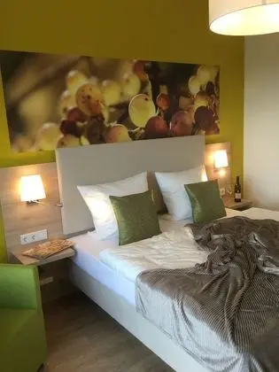 Tek Büyük Yataklı Oda, Balkon