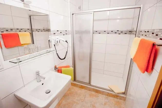 Tek Büyük Yataklı Oda, Balkon