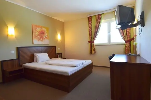 Büyük Yataklı Tek Kişilik Oda, 1 Çift Kişilik Yatak, Banyolu/Duşlu