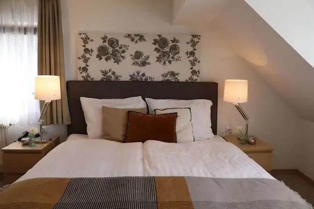 Comfort Tek Büyük Yataklı Oda