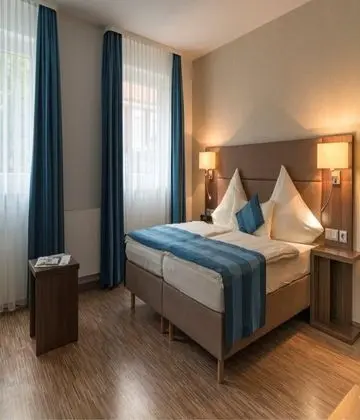Comfort Tek Büyük Yataklı Oda