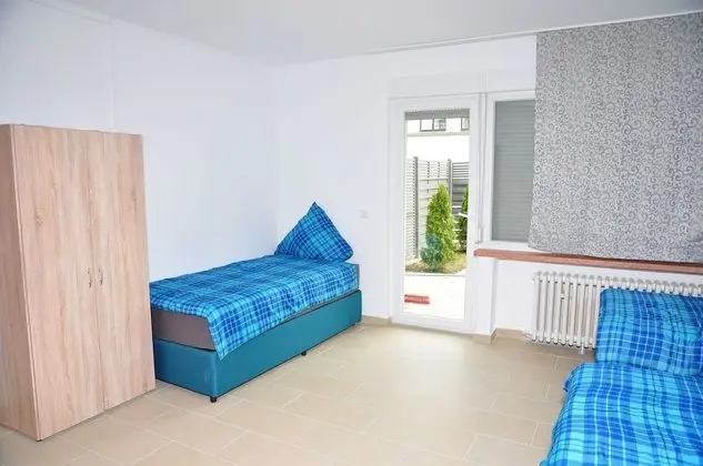 Economy Dört Kişilik Oda, Ortak Banyo (Nr. 3)