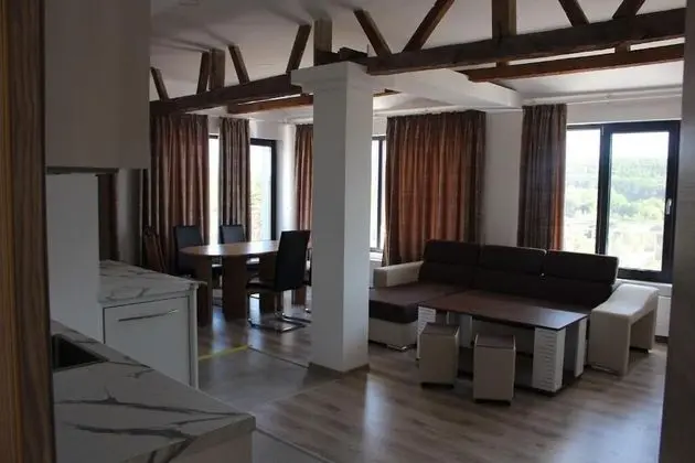 Deluxe Stüdyo Süit