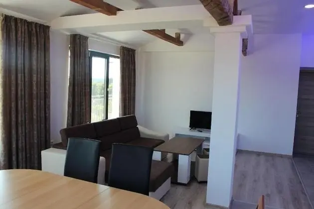 Deluxe Stüdyo Süit