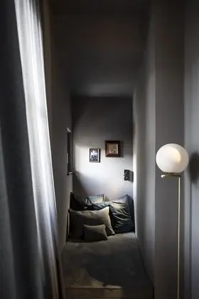 Tek Büyük Yataklı Oda, Balkon