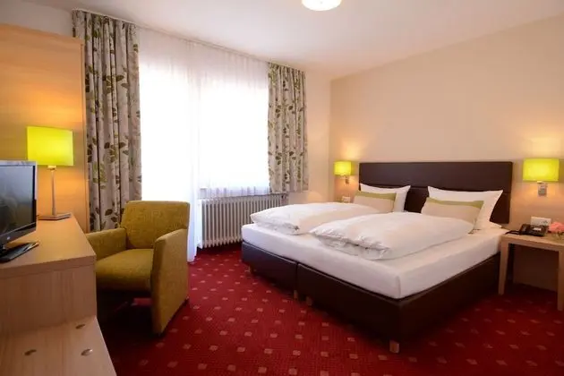 Tek Büyük Yataklı Oda, Şehir Manzaralı