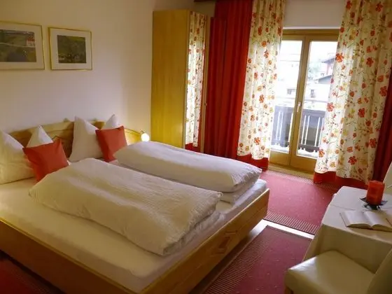 Standard Apart Daire, 3 Yatak Odası, 2 Banyolu, Dağ Manzaralı