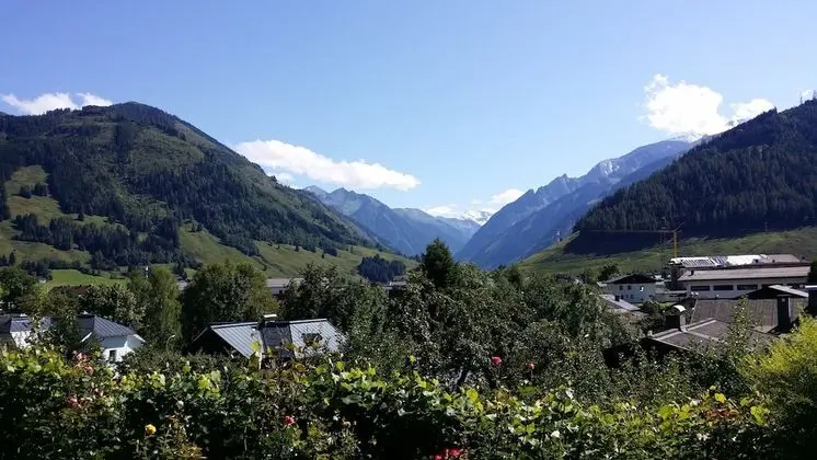 Standard Apart Daire, 3 Yatak Odası, 2 Banyolu, Dağ Yamacı