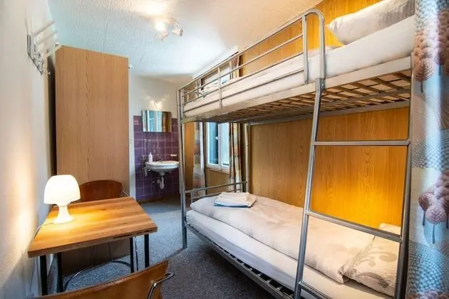 Tek Büyük Yataklı Oda, Ortak Banyo (Bunk Bed)