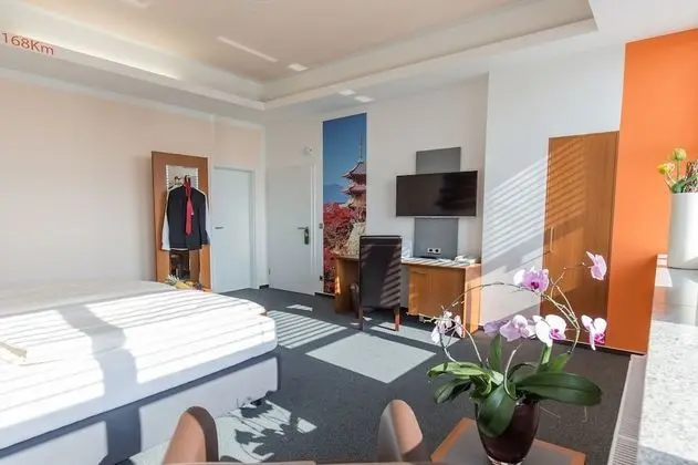 Comfort Tek Büyük Yataklı Oda (Plus)
