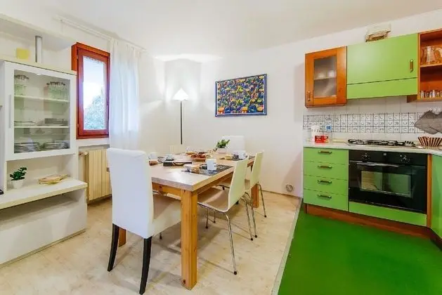 Apart Daire, 2 Yatak Odası, Sigara İçilmez