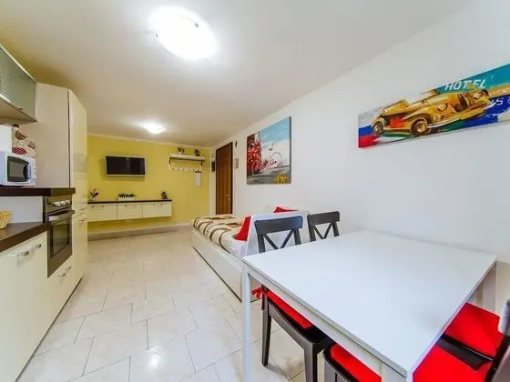 Apart Daire, Birden Çok Yatak, Sigara İçilmez