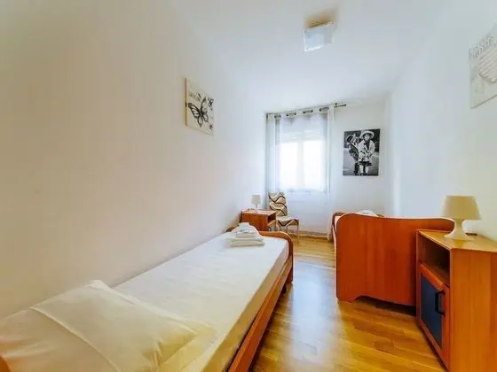 Apart Daire, Birden Çok Yatak, Sigara İçilmez, Bahçe Manzaralı