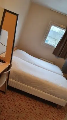 Oda, 2 Tek Kişilik Yatak