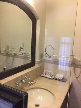 Standard Oda, 1 En Büyük (King) Boy Yatak, Dağ Manzaralı (Superior Mountain View)