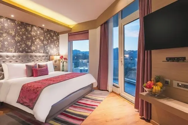 Deluxe Oda, 1 En Büyük (King) Boy Yatak (Superior Room)