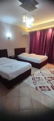Luxury Tek Büyük Yataklı Oda