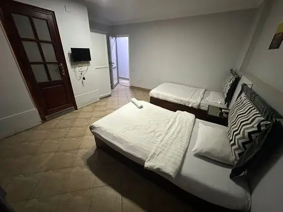 Standard Tek Büyük Yataklı Oda