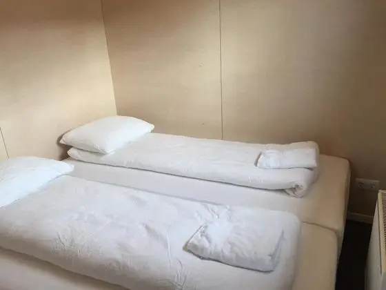 Basic Kulübe, 2 Tek Kişilik Yatak