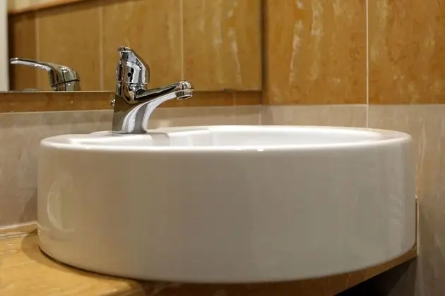 Economy Büyük Yataklı Tek Kişilik Oda, Zemin Kat (American style)