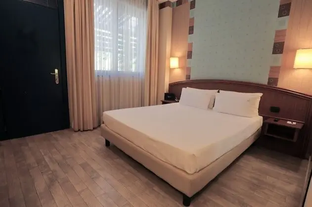 Superior Büyük Yataklı Tek Kişilik Oda