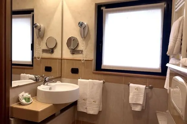 Superior Büyük Yataklı Tek Kişilik Oda