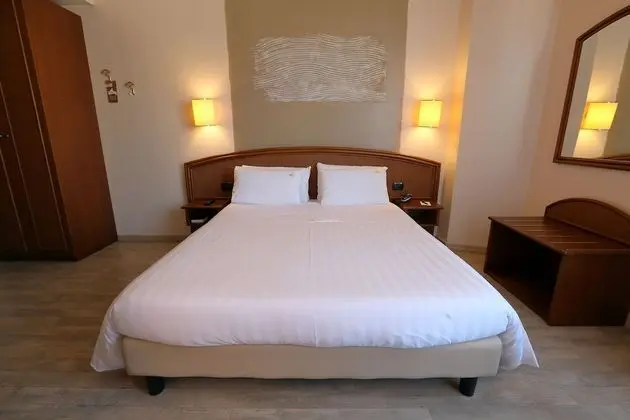 Superior Tek Büyük veya İki Ayrı Yataklı Oda