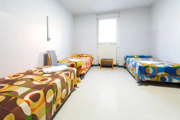 Tek Büyük Yataklı Oda, Ortak Banyo