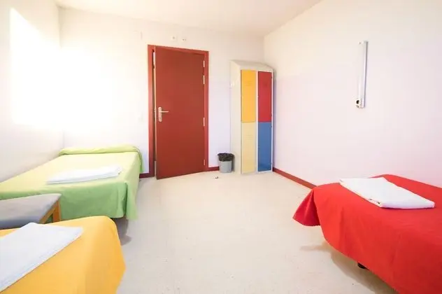 Üç Kişilik Oda, Ortak Banyo