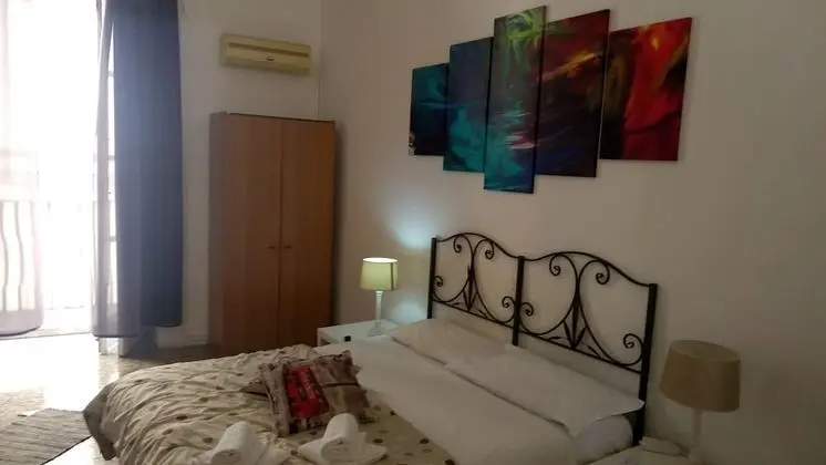 Classic Tek Büyük Yataklı Oda