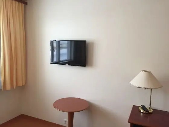 Economy Tek Büyük veya İki Ayrı Yataklı Oda
