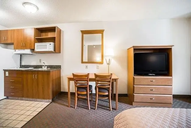 Premium King Suite