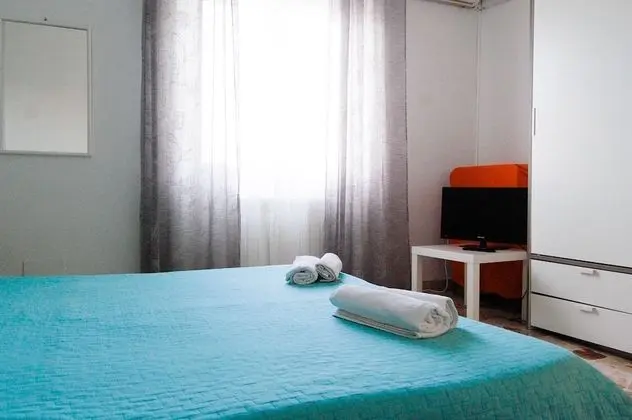 Classic Üç Kişilik Oda, Ortak Banyo (external)