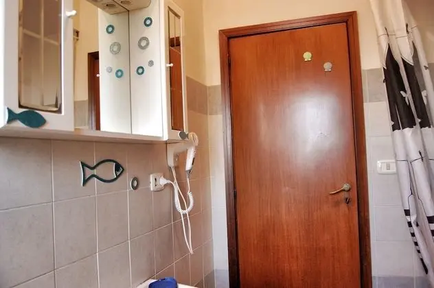 Classic Üç Kişilik Oda, Ortak Banyo (external)