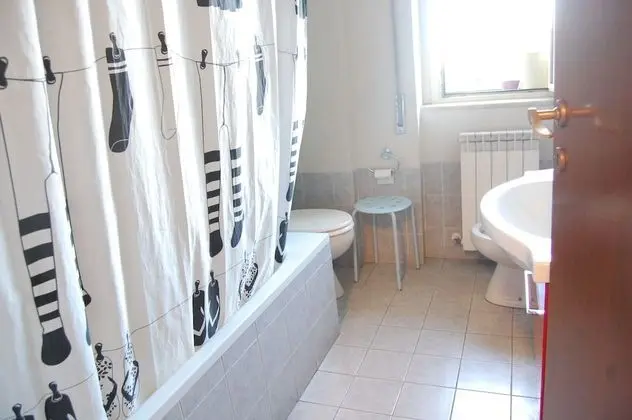 Classic Üç Kişilik Oda, Ortak Banyo (external)