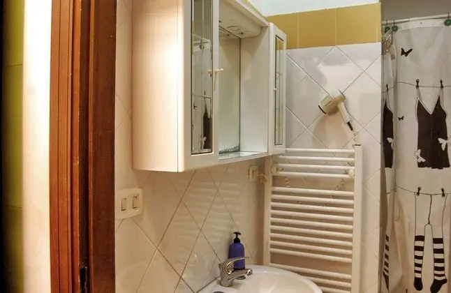 Dört Kişilik Oda, Ortak Banyo (external)