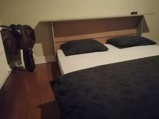 Tek Büyük Yataklı Oda (1)