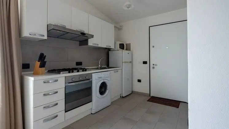 Apart Daire (Lungomare 76 B)