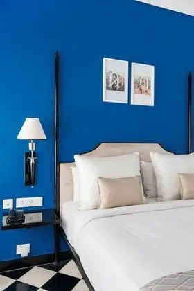 Club Tek Büyük Yataklı Oda