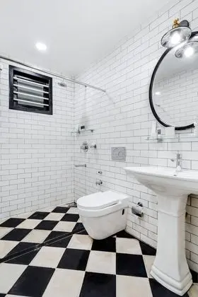 Club Tek Büyük Yataklı Oda