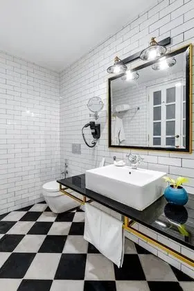 Club Tek Büyük Yataklı Oda