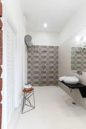 Luxury Tek Büyük Yataklı Oda