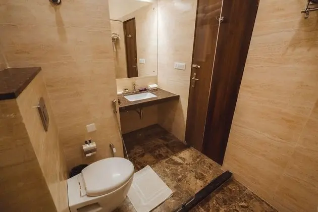 Club Tek Büyük Yataklı Oda