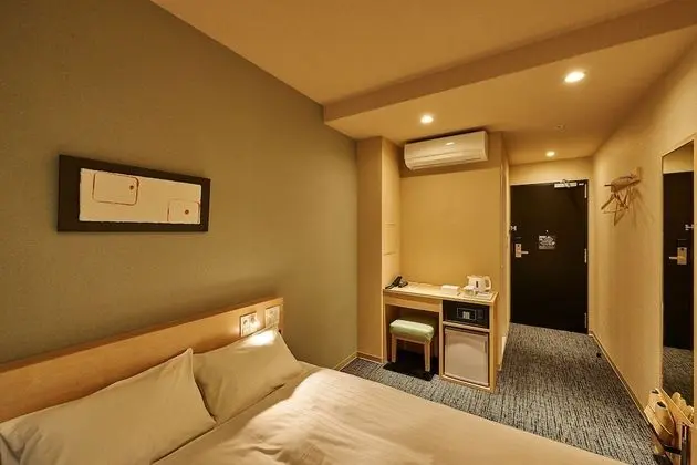 Tek Büyük Yataklı Oda (Semi Double, No Housekeeping)