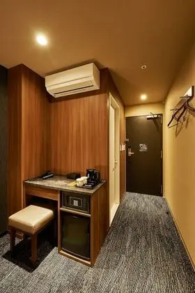 Tek Büyük Yataklı Oda (Semi Double, No Housekeeping)