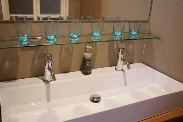 Traditional Oda, Sigara İçilmez (Japanese Style, No Housekeeping)
