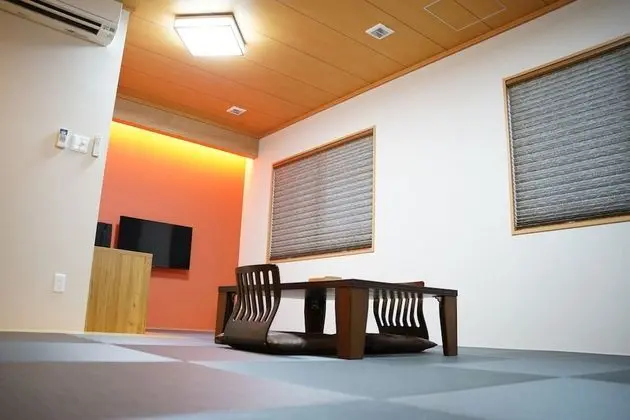 Traditional Oda, Sigara İçilmez (Japanese Style, No Housekeeping)
